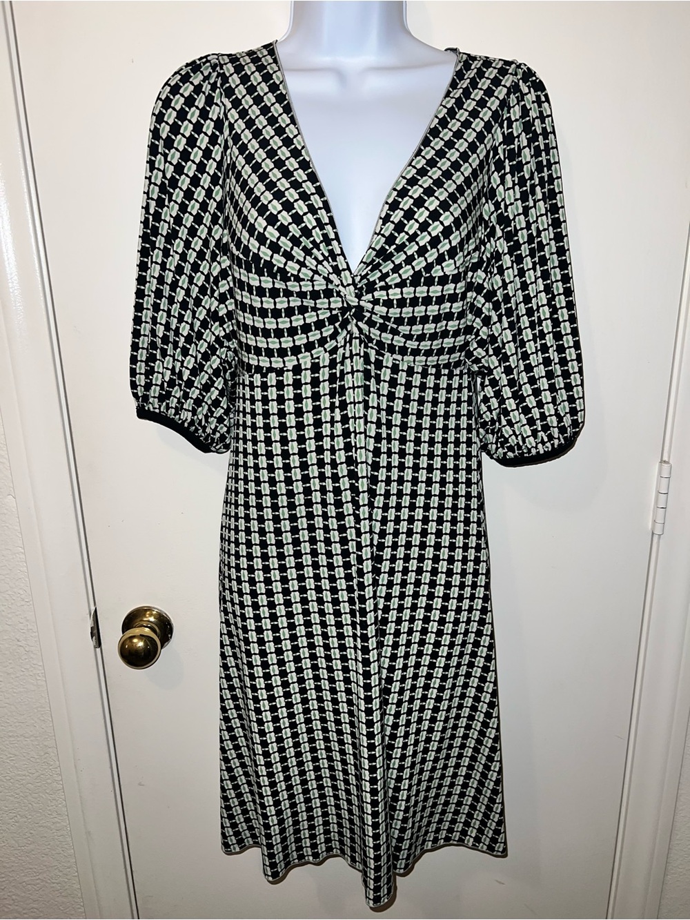 Max Studio Black and Cream Knot-Front Midi Dress